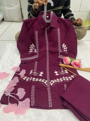 Aamavi Cross Roman Silk Ethnic Co ord Set with Cotton Lining Wholesale wholesale catalogs