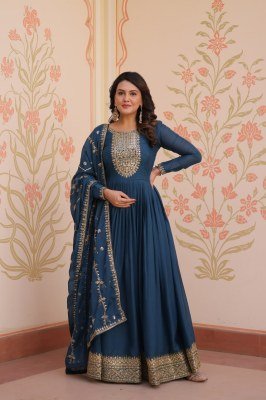 Amavi D No 9273 Star Georgette Gown with Zari And Cotton Inner Wholesale Ethnic Wear readymade suit catalogs
