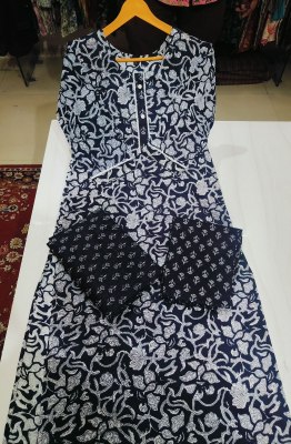 Dveeja fashion by Mannat series printed cotton kurti pant and dupatta catalogue at low rate readymade suit catalogs