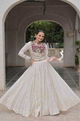 Navratri Royal Touch 7145 Lehenga Choli Gota-Patti Border And Kutchi Gamthi Embroidered Blouse Roman Fabric with Embroidery And Mirror Work Wholesale lehenga choli