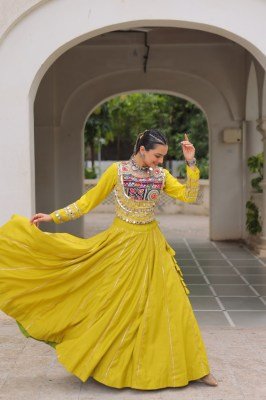 Navratri Royal Touch 7145 Lehenga Choli Gota-Patti Border And Kutchi Gamthi Embroidered Blouse Roman Fabric with Embroidery And Mirror Work Wholesale lehenga choli