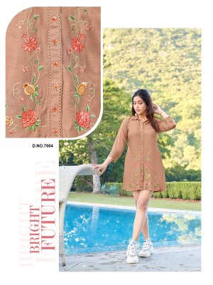 V Raaji Presents Bold Viscose Rayon Short Top Kurti catalogue wholesale price  western wear catalogs